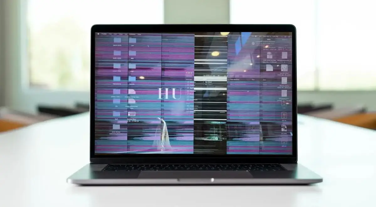 Màn hình MacBook lỗi sọc dọng hoặc ngang