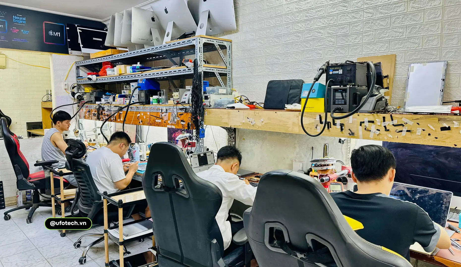 UFOTECH địa chỉ thay màn hình MacBook uy tín tại Hà Nội với phòng Lab đạt chuẩn