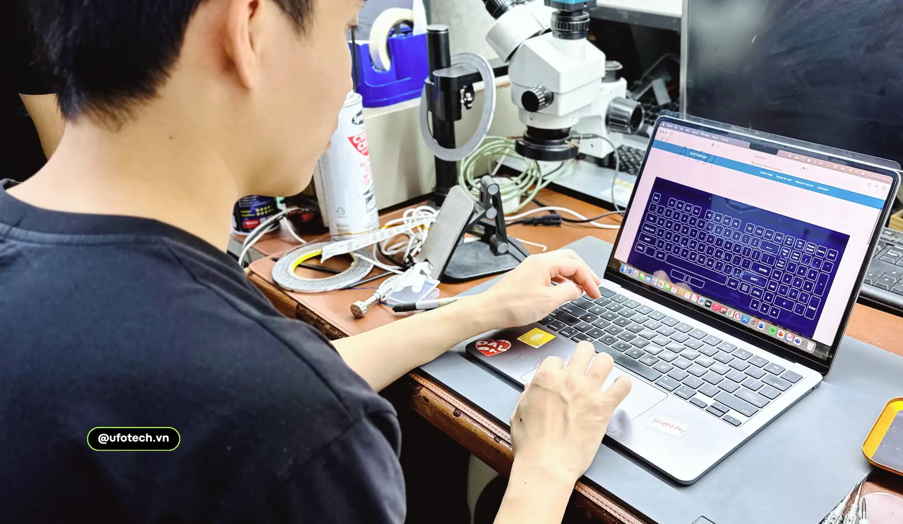 Dịch vụ thay và sửa bàn phím MacBook uy tín chất lượng cao tại Hà Nội